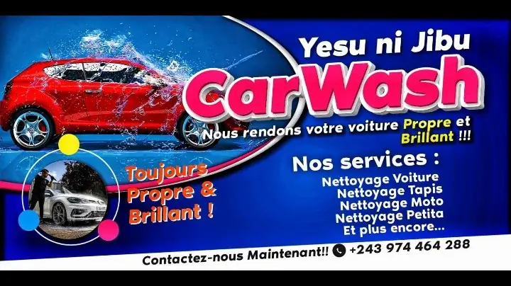 Affiche publicitaire CarWash Yesu ni Jibu, voiture rouge avec éclaboussures d'eau, services de nettoyage